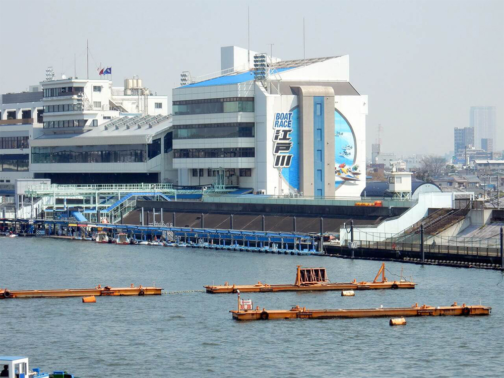 2位にダブルスコアの大差！競艇場界の横綱・江戸川公式チャンネルの強さの秘密は「公式キャラクターういち」